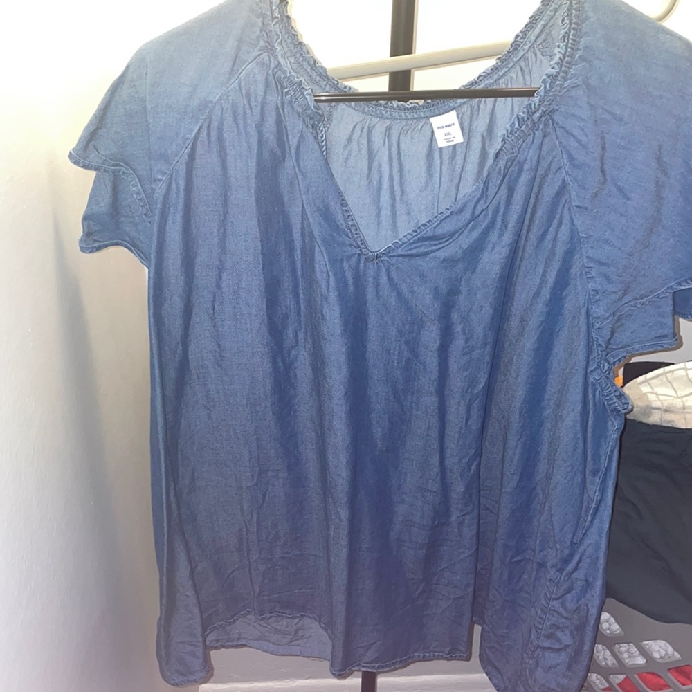 Old navy woman’s denim shirt